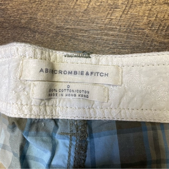 CLEARANCE Vintage Y2K Abercrombie Fitch Womens 0 Tan Blue Plaid Bermuda Shorts - Picture 4 of 8
